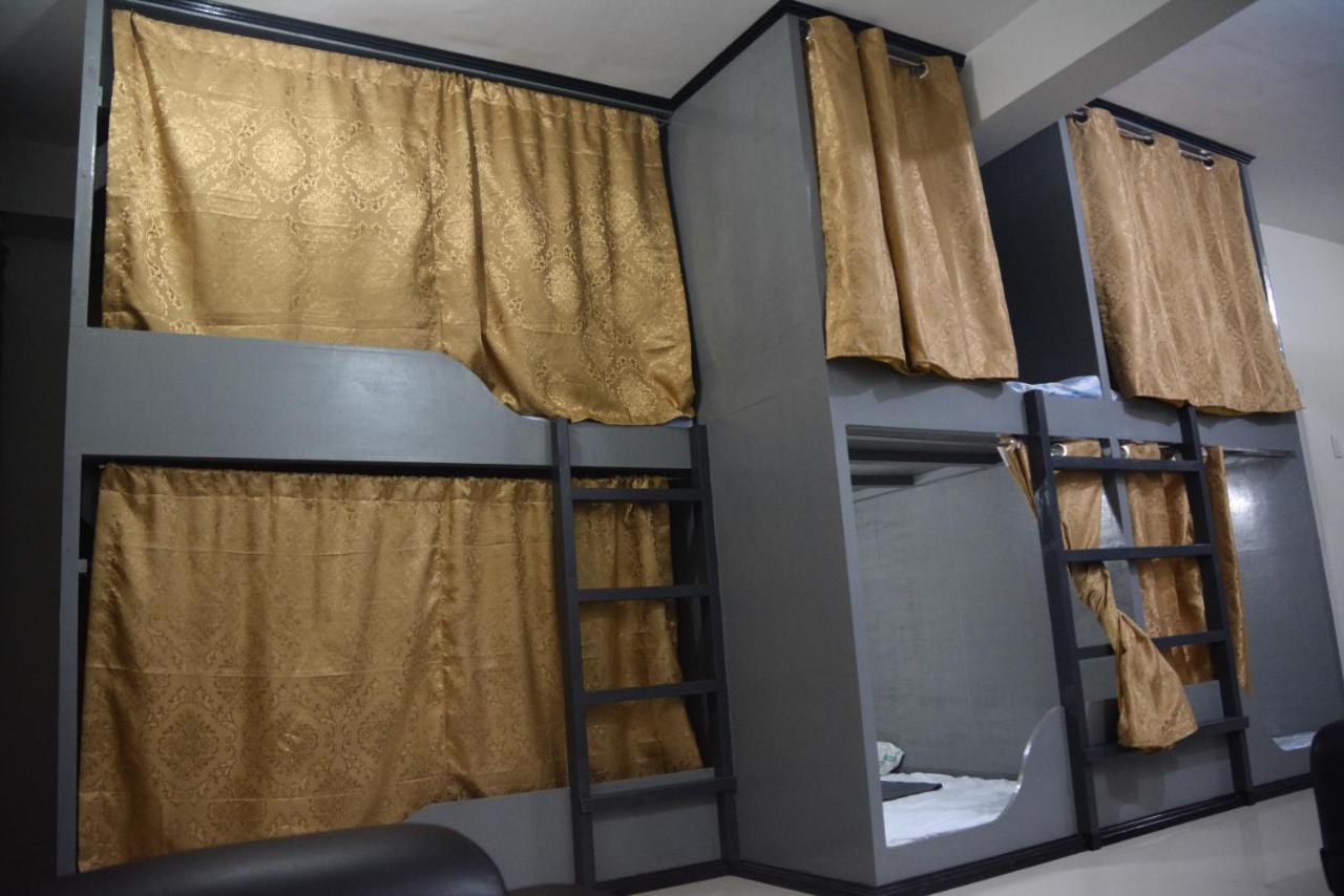 Отель Sleepadz - Capsule Beds Dormitel In Magsaysay Ave Naga Нага Экстерьер фото